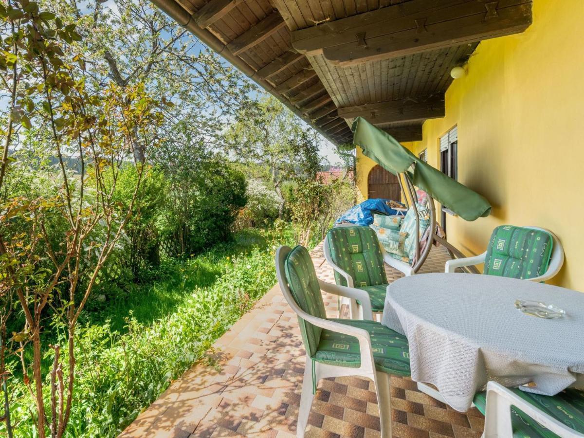 באד קוצטינג Quaint Holiday Home In Bad K Tzting With Garden Terrace מראה חיצוני תמונה