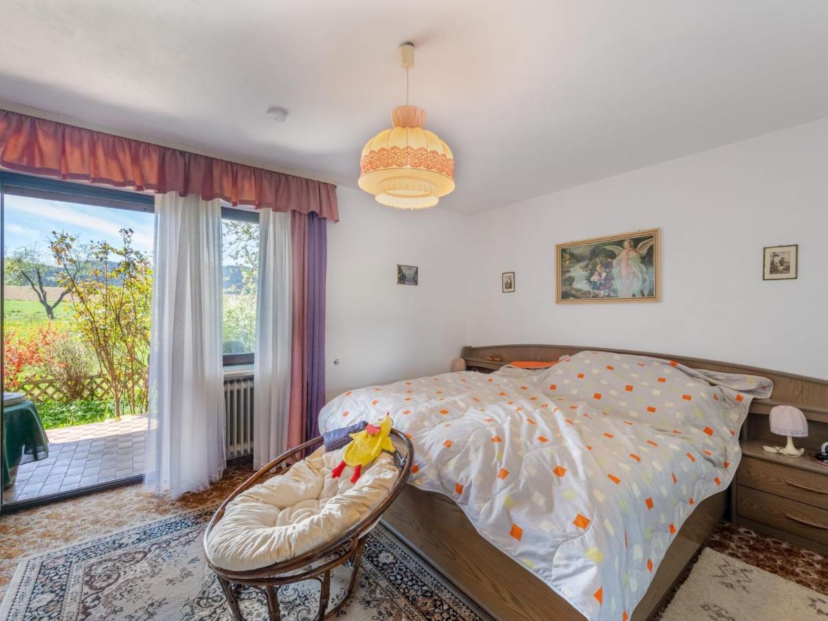 באד קוצטינג Quaint Holiday Home In Bad K Tzting With Garden Terrace מראה חיצוני תמונה